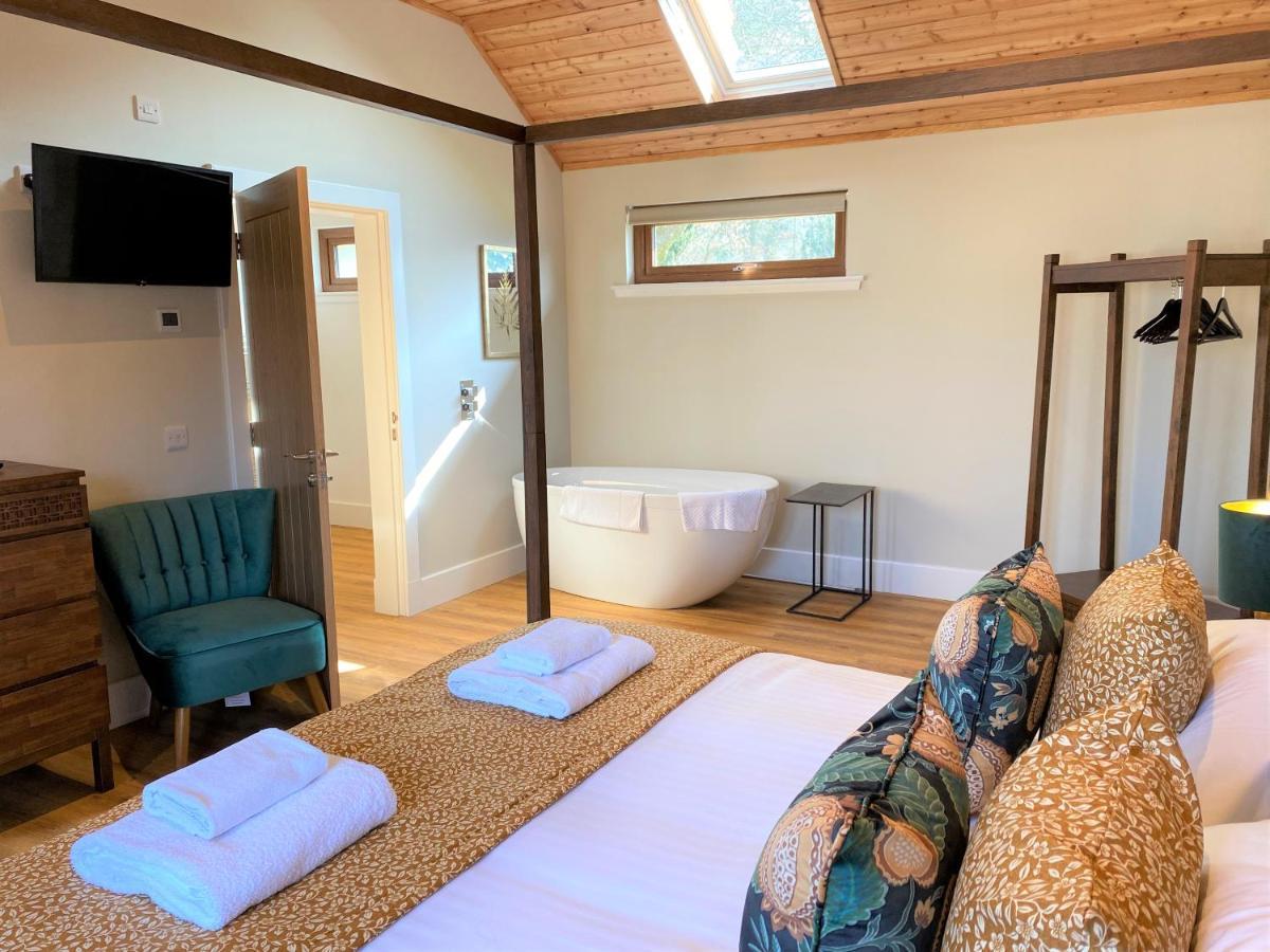 Partridge Lodge With Hot Tub Forgandenny Buitenkant foto